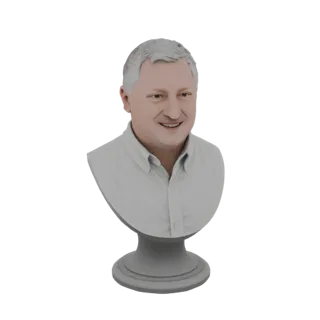 Renderização de modelo 3D de um busto apresentando um homem sorridente de meia-idade com cabelo grisalho e camisa com colarin