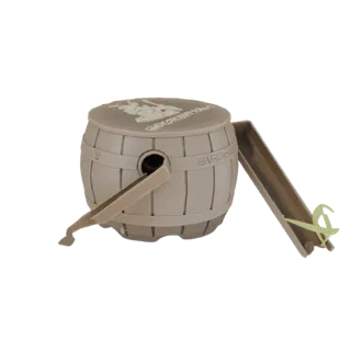 3D model of a beige barrel game with tongs and a ramp, featuring embossed details on the barrel.