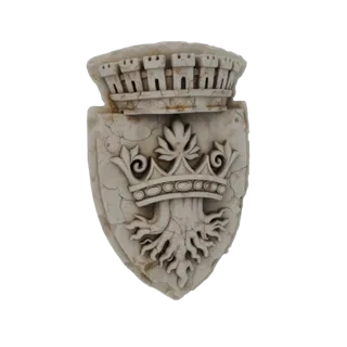 Modelo 3D de um escudo heráldico de pedra rachada com uma coroa real detalhada e um parapeito de castelo no topo, renderizado