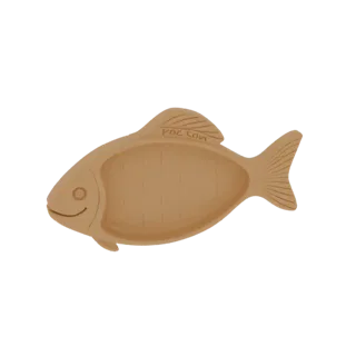 3D model of a wooden fish-shaped serving dish with a smiling eye and a fanned tail, rendered against a white background.
