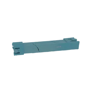 3D-Modell einer teal Kunststoffgehäuseeinheit mit einem großen Riss über dem Körper, aus leichtem Winkel betrachtet.