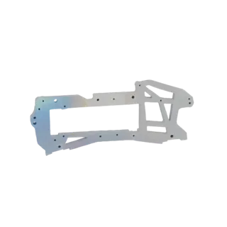 Modelo 3D de una compleja estructura metálica cortada por láser con intrincados cortes geométricos, diseñada para maquinaria
