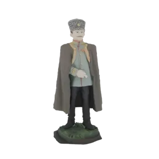 Modèle 3D d'un officier militaire victorien en uniforme avec un chapeau bordé de fourrure et une cape sombre et flottante, de