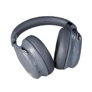 Realistic Retro Earbuds 3D Studio Asset for Cinema