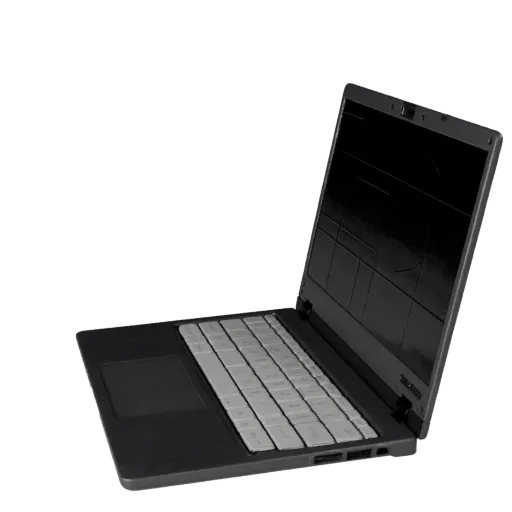 Modèle 3D modulaire d'ordinateur portable Ultrabook, vue isométrique du kit modulaire, montrant le métal brossé, l'angle du c