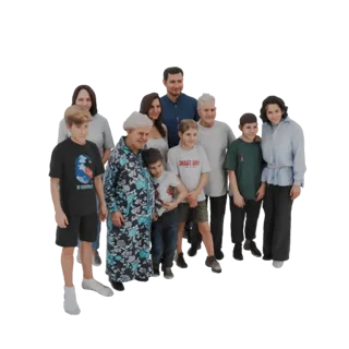 Modello 3D generato da IA di un gruppo familiare diversificato in piedi insieme, sorridenti e rivolti verso lo spettatore.