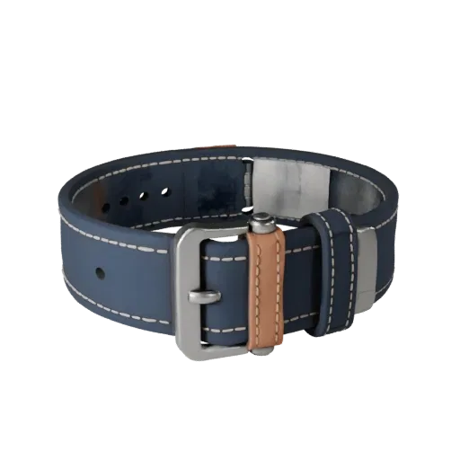 Modello 3D Cinturino Formale, rendering prodotto studio a tre quarti, che mostra pelle, forma a striscia flessibile.