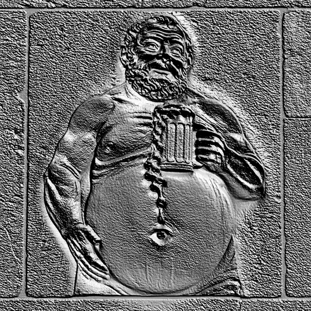 Modelo 3D de bajorrelieve de hombre con barriga grande y jarra de cerveza, realizado al estilo de la escultura antigua.
