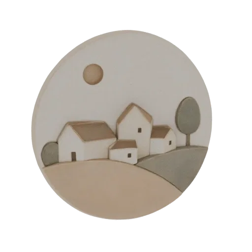 Maqueta 3D de una placa redonda con una encantadora escena de pueblo con casas, un árbol y un sol.