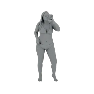 Modello 3D donna in bikini tiene smartphone scatta selfie, vista frontale.