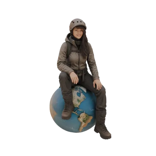 Modelo 3D de aventurera con casco y chaqueta sentada en un globo terráqueo, con América del Norte y del Sur visibles.