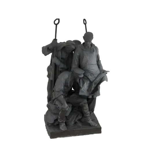3D-Modell von drei Arbeitern in historischer Kleidung, die sich versammelt haben, um ein Dokument zu untersuchen, wobei einer
