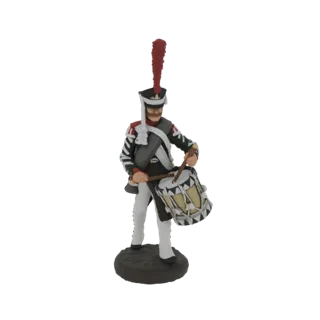 Modello 3D di un tamburino napoleonico in uniforme, con bacchette e tamburo rullante, su sfondo bianco.