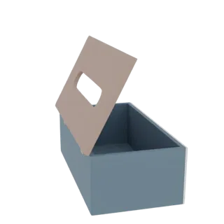 Render 3D de una caja de almacenamiento azul con tapa de color canela claro abierta, mostrando un asa recortada en la tapa.