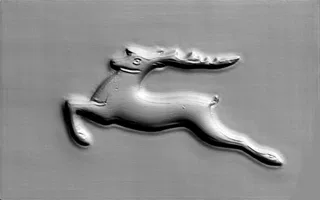 3D-Modell eines grauen springenden Hirsches als Basrelief, das eine detaillierte Tierplastik zeigt.