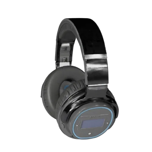 Studio Headphones Low Poly 3D model, game viewport three-quarter view, showing soft ear pads, wearable scale.