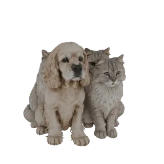 3D-Modell eines hellbraunen Cocker Spaniels, der mit zwei grauen Katzen sitzt, alle schauen mit sanften Ausdrücken nach vorne
