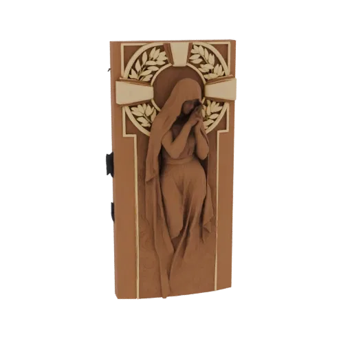 Modello 3D di una scultura a rilievo raffigurante una donna piangente con le mani giunte, su una croce celtica e una corona d