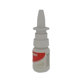 Modello 3D di un flacone spray nasale bianco con etichetta rossa e bianca e ugello applicatore bianco.