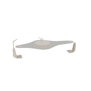 Renderização 3D de uma escultura geométrica abstrata com acabamento metálico, apresentando formas metálicas interligadas curv