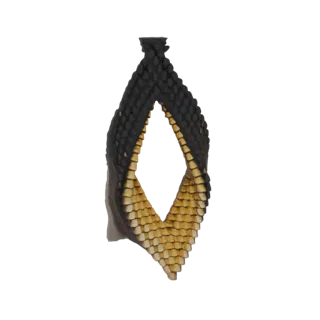 Un modello 3D di orecchino nero e oro con design a scaglia di serpente texturizzata, a forma di foglia stilizzata.