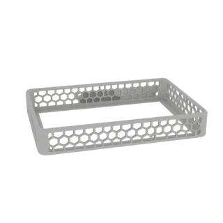 Un rendering 3D di un vassoio rettangolare grigio chiaro con motivo a nido d'ape esagonale sui lati, su sfondo bianco.