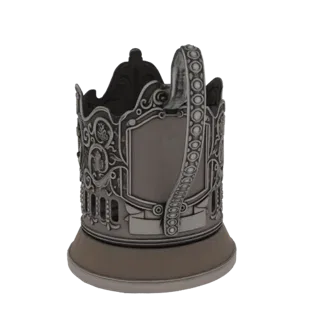 Modelo 3D de un portavasos metálico ornamentado estilo victoriano con intrincadas volutas y asa decorativa.