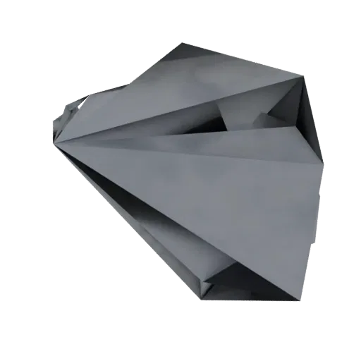 Una renderización 3D de una escultura geométrica abstracta con planos agudos e intersecantes y acabado gris metálico, sobre f
