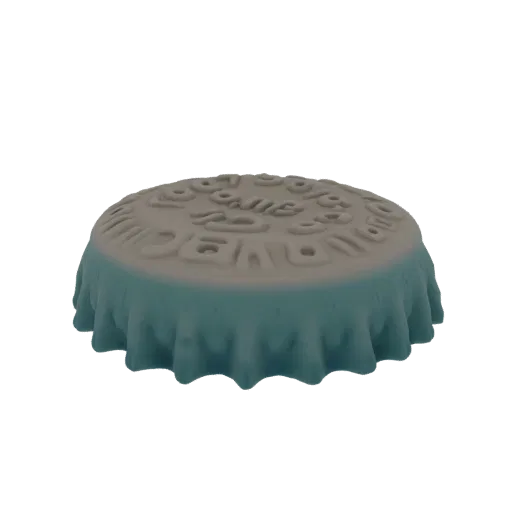 Un rendering 3D di un tappo di bottiglia blu e grigio con testo in rilievo sulla sua superficie, su uno sfondo bianco.
