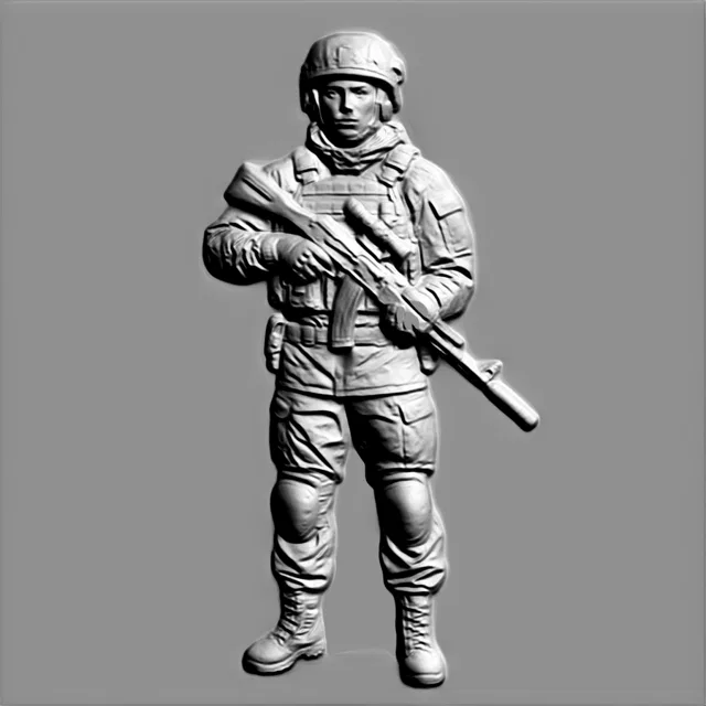 3D-Modell eines Soldaten-Basreliefs im Helm mit Sturmgewehr, stehend in voller Größe