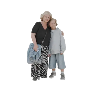 Modelo 3D de una mujer con cabello rubio abrazando a un niño pequeño con cabello castaño claro, ambos sonriendo.