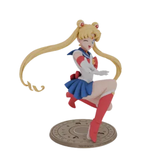Modelo 3D de Sailor Moon em uma pose dinâmica piscando, vestindo seu icônico uniforme de marinheira e botas vermelhas, em pé
