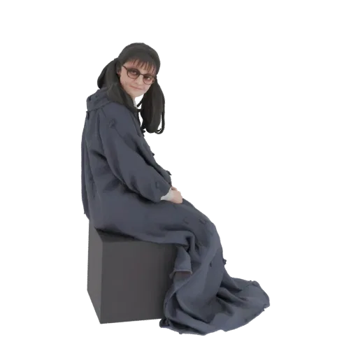 Modello 3D di una bambina con codini, occhiali e veste scura, seduta su un cubo grigio.