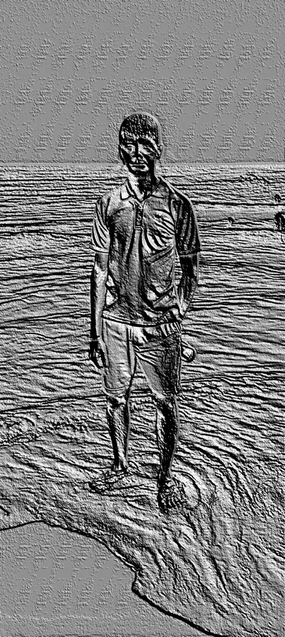 Modèle 3D d'un homme en bas-relief sur une plage, avec des textures et un éclairage très détaillés.
