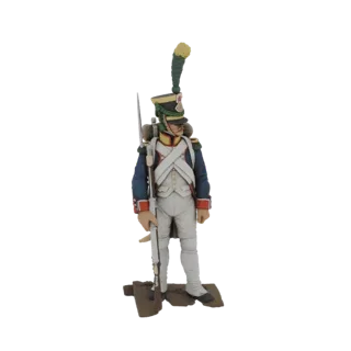 3D-Modell eines Soldaten der Napoleonischen Ära in Uniform, der ein Musketen hält und auf einer Holzbasis steht.