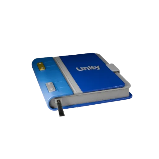 Corporate Notebook 3D-Modell, Dreiviertel-Frontansicht, Unity-Viewport, zeigt Kunststoff-, Schreibtisch-Skalen-Silhouetten.