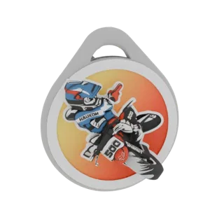 3D-Modell eines Motocross-Fahrers in dynamischer Pose, mit blauer und weißer Ausrüstung, auf einem schwarz-weißen Motorrad, v