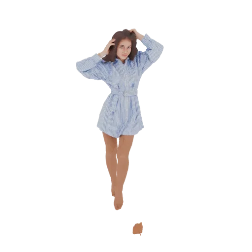 Modello 3D di una giovane donna con abito a camicia a righe blu e bianche, in posa con le mani tra i capelli.