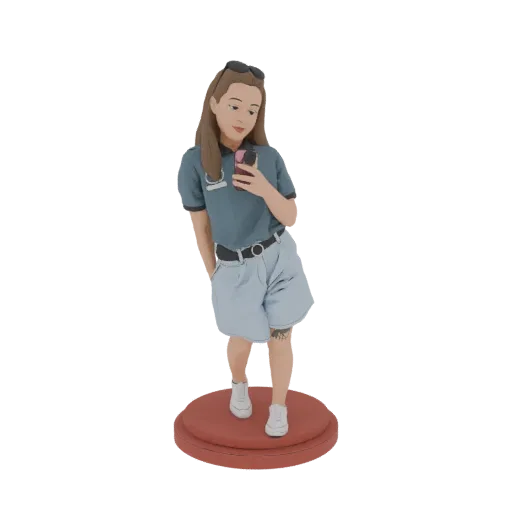 Modelo 3D de mujer joven con cabello castaño, vistiendo camisa polo azul y shorts vaqueros, sosteniendo un smartphone.