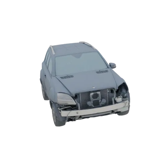 Modelo 3D de um SUV cinza danificado com grade frontal ausente e desgaste visível, sobre fundo branco.