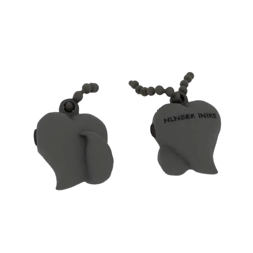 Modello 3D di un charm a cuore grigio scuro con catena di perline, testo 'HLNDER INIKE' visibile su un lato.