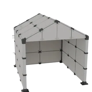 Modello 3D di una struttura modulare a cielo aperto con tetto a falde, costruita con pannelli grigio chiaro e connettori grig