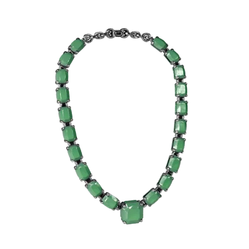 Emerald Necklace game ready 3D model, isometric studio render, highlighting necklace seams, edges, and finish layers.