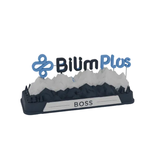 Modelo 3D de un diorama de cordillera estilizada con el logo BilimPlus y el texto 'BOSS' en la base.