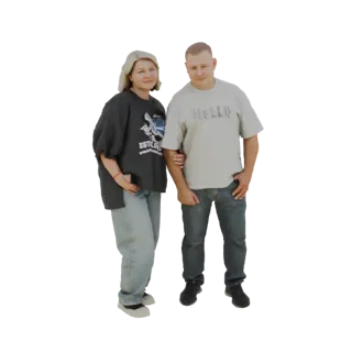 Modello 3D di un uomo e una donna in piedi insieme, con il braccio dell'uomo sulla spalla della donna, entrambi vestiti casua